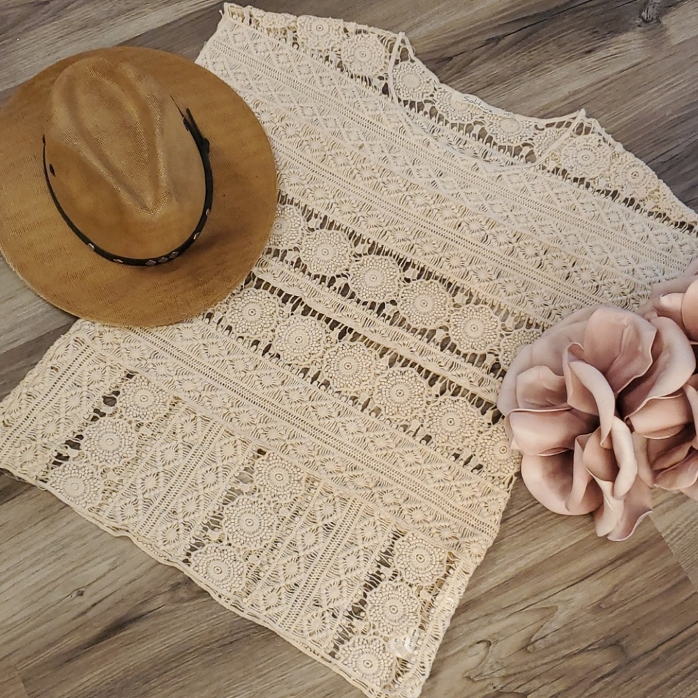 Solitaire Cream Crochet Top